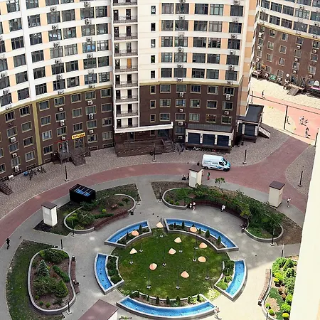 в нескольких минутах от моря, аркадия Apartment Odesa